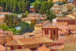 Un bonito pueblo en la Sierra de Albarracín